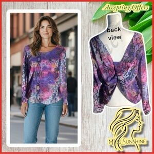 Bar III NEW - Sz L - Color pop animal print Top backless - sexy and chique